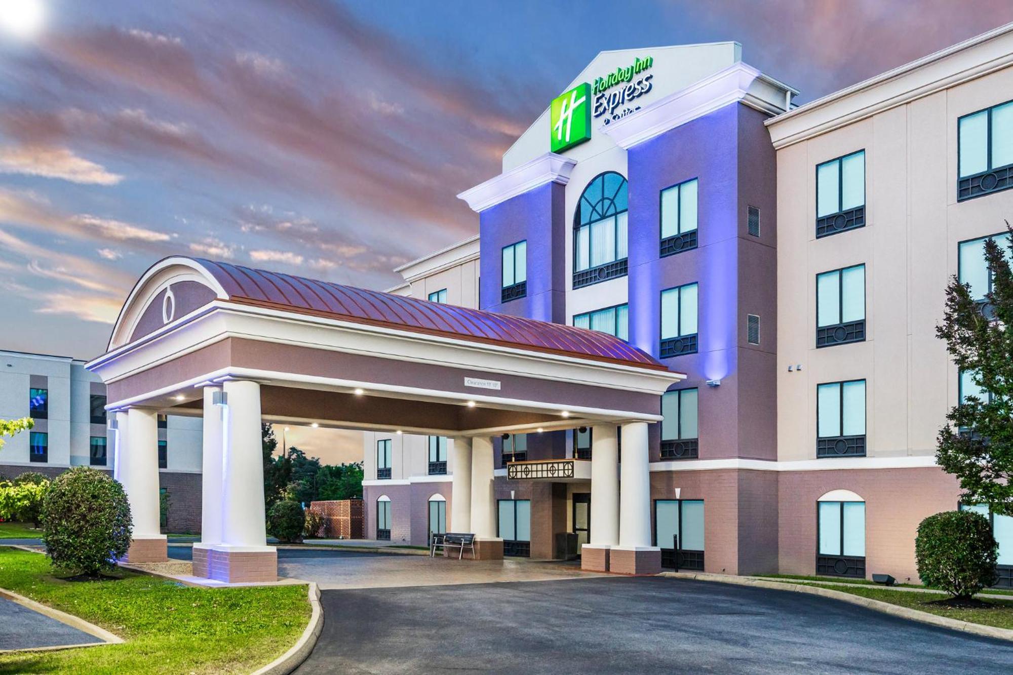 Holiday Inn Express Hotel & Suites Newport South By Ihg Exterior foto