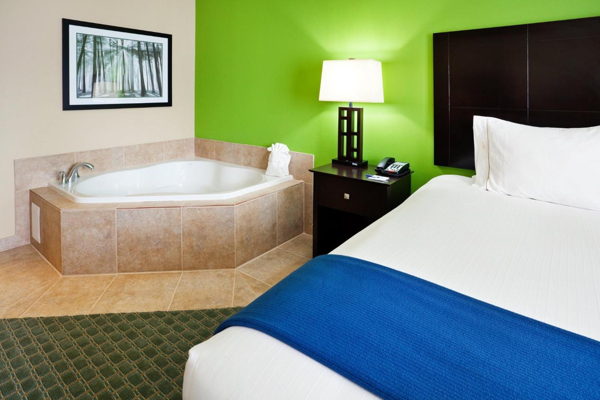 Holiday Inn Express Hotel & Suites Newport South By Ihg Exterior foto