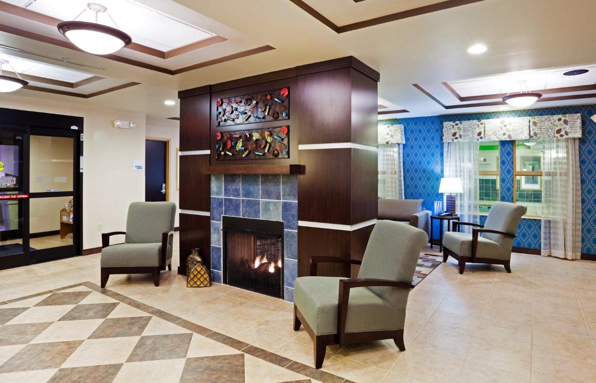 Holiday Inn Express Hotel & Suites Newport South By Ihg Exterior foto