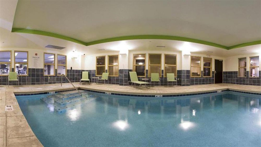 Holiday Inn Express Hotel & Suites Newport South By Ihg Exterior foto